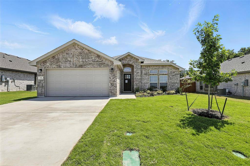 1200 Holly Street, Cleburne, TX 76033