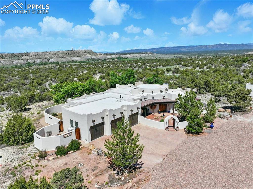 321 Bowie RD, Penrose, CO 81240