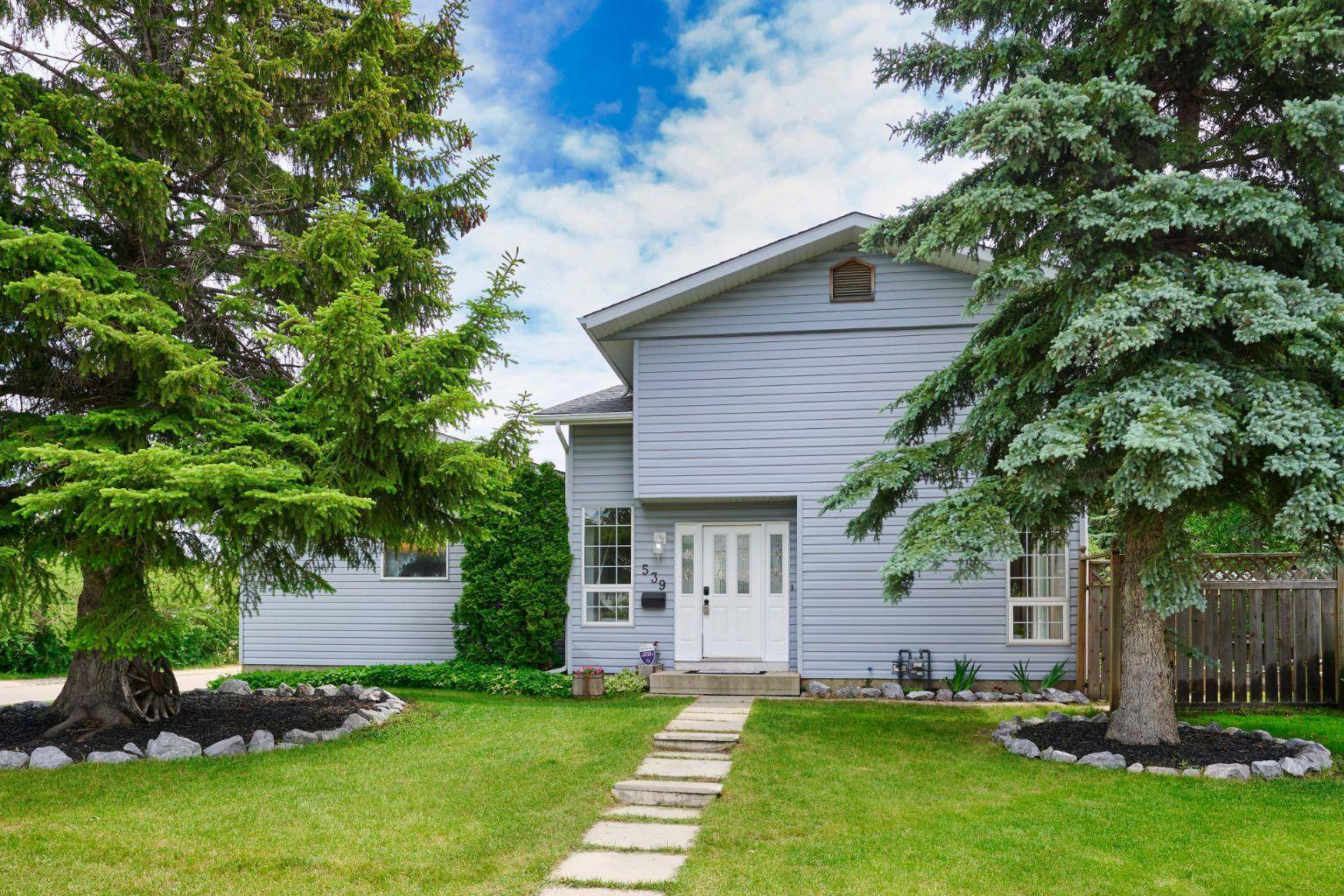 Calgary, AB T3G 1B4,539 Ranchview PL NW