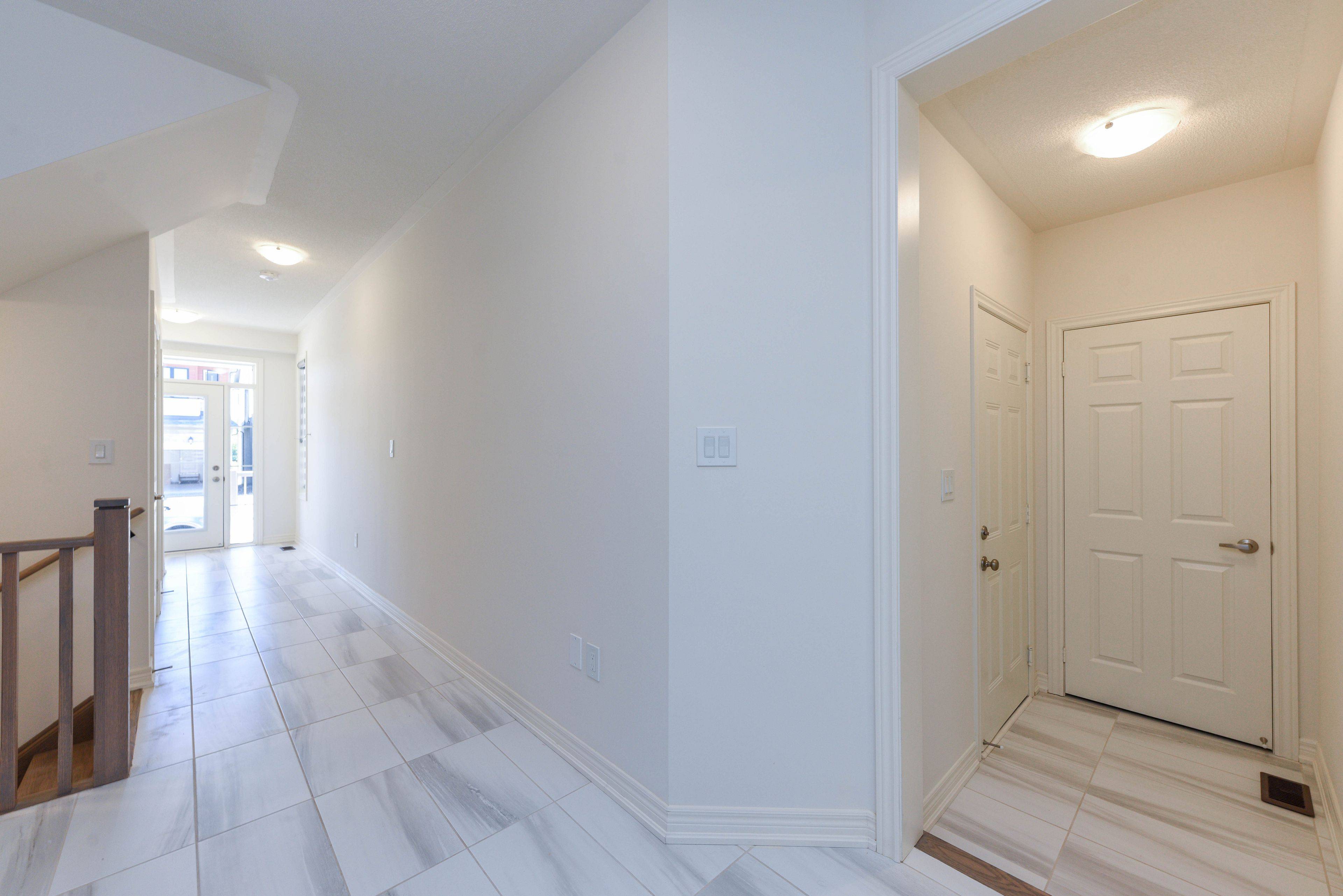 Oakville, ON L6M 0W8,3181 Crystal DR