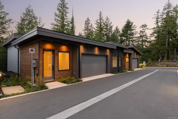 Colwood, BC V9C 0T1,3921 Olympian Way #13