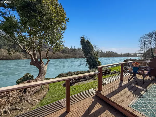 Brookings, OR 97415,97748 N BANK CHETCO RIVER RD #26