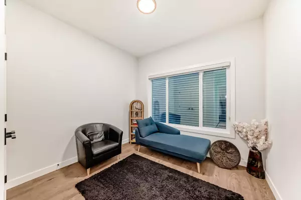 Calgary, AB T4B 3P5,116 Ambleside CRES NW