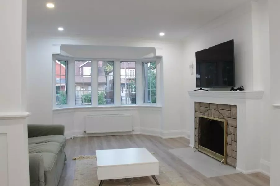 226 Donlands AVE, Toronto E03, ON M4J 3R2