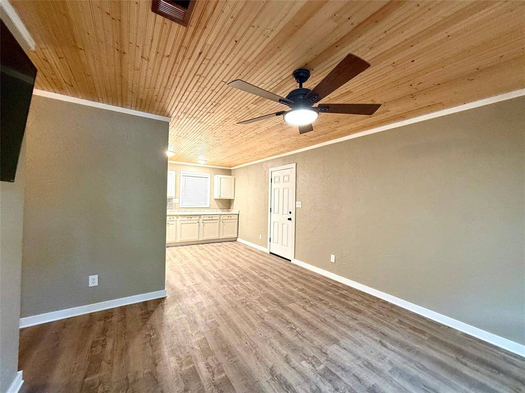 Emory, TX 75440,449 Private Road 7709