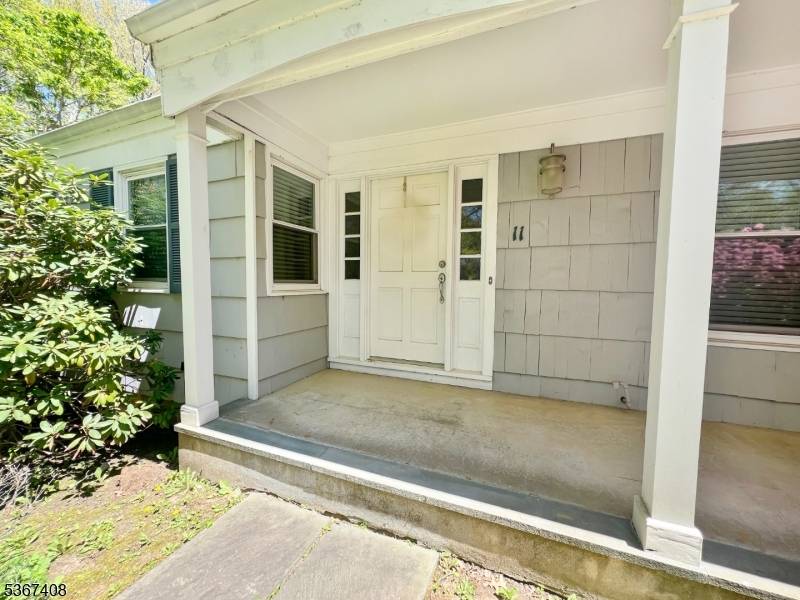 Mendham Boro, NJ 07945,11 Dean Rd