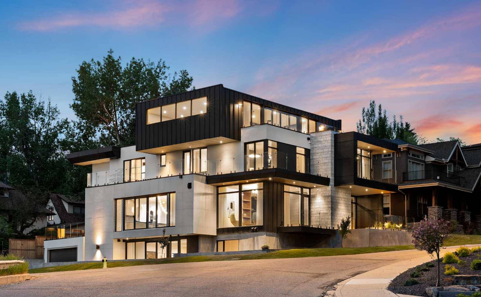 2316 12 AVE Northwest, Calgary, AB t2n1k3