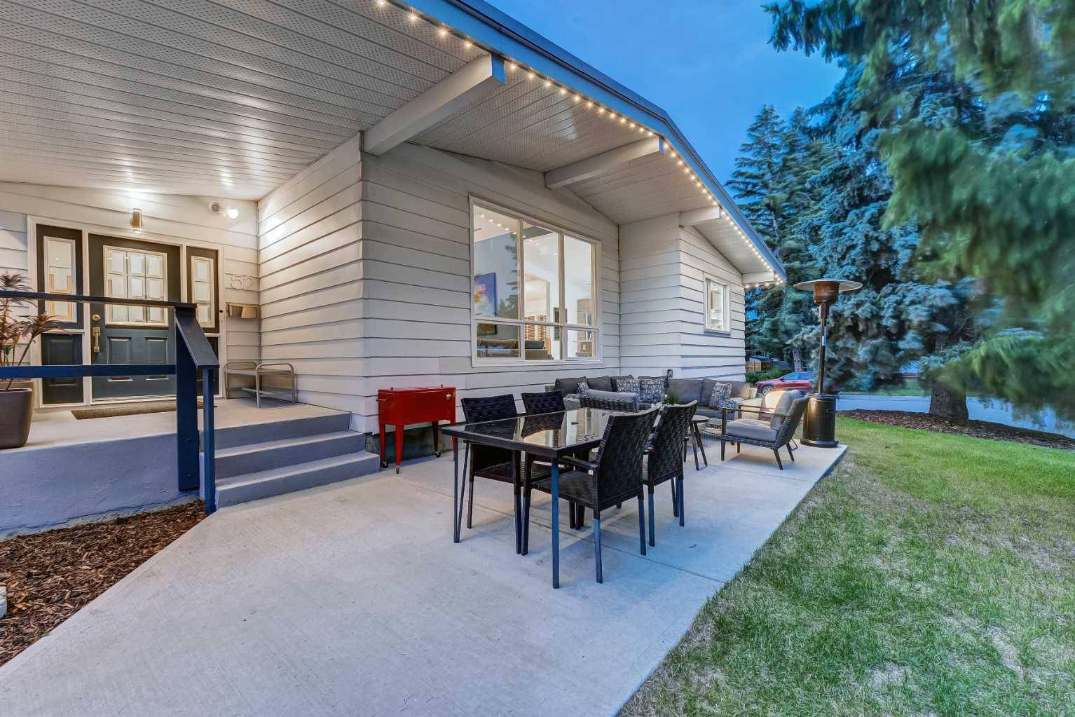 Calgary, AB T2V 2P2,52 Cherovan DR SW