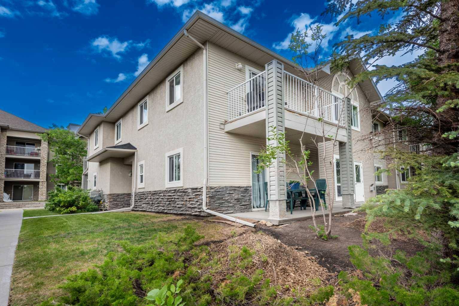 Calgary, AB T1Y 7K8,6719 Pinecliff GRV NE