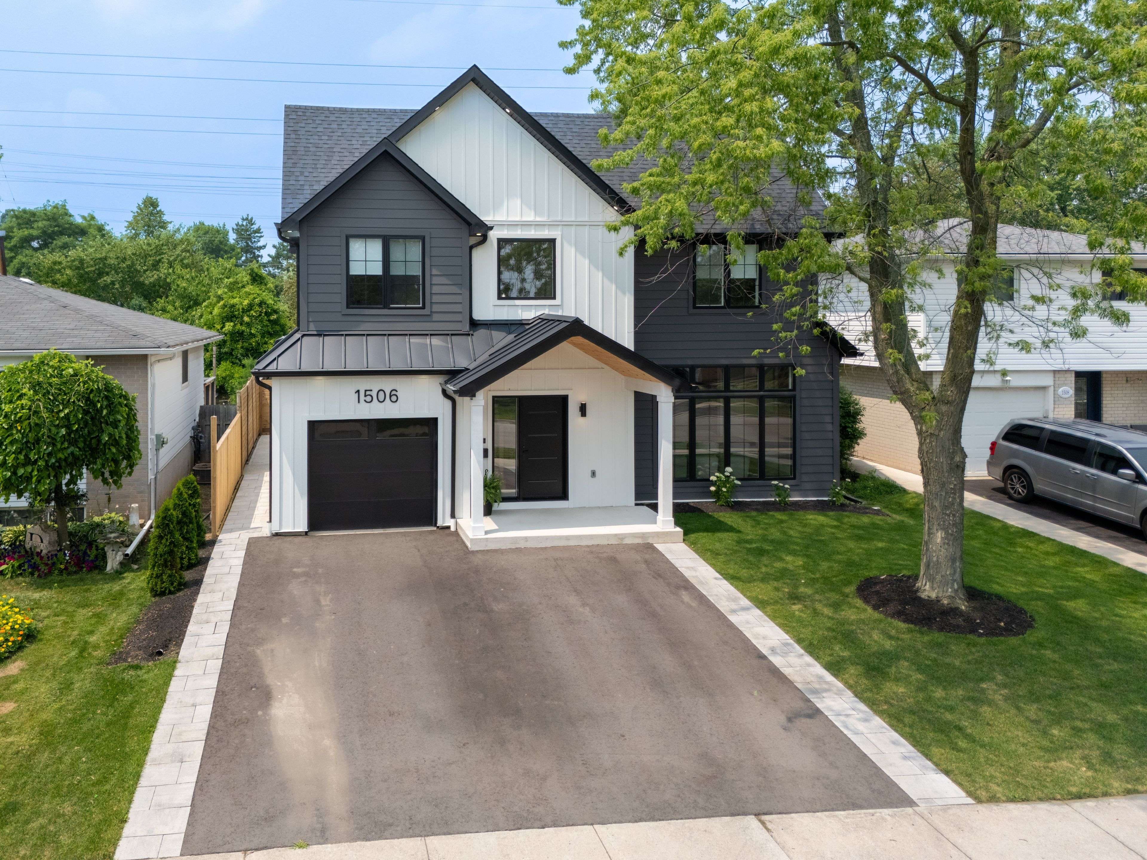 Burlington, ON L7M 1N9,1506 Newlands CRES