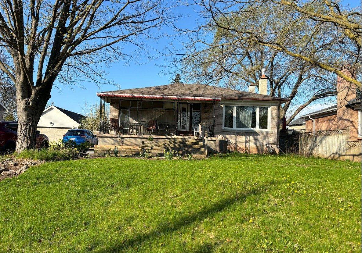 1483 Mansfield DR, Oakville, ON L6H 1K5