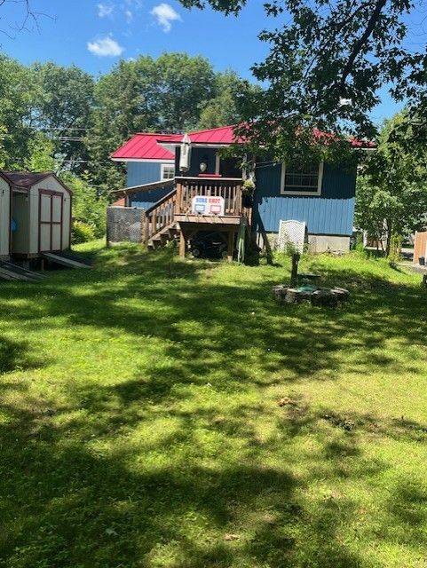 Constance Bay - Dunrobin - Kilmaurs - Woodlawn, ON K0A 3M0,715 Bayview DR