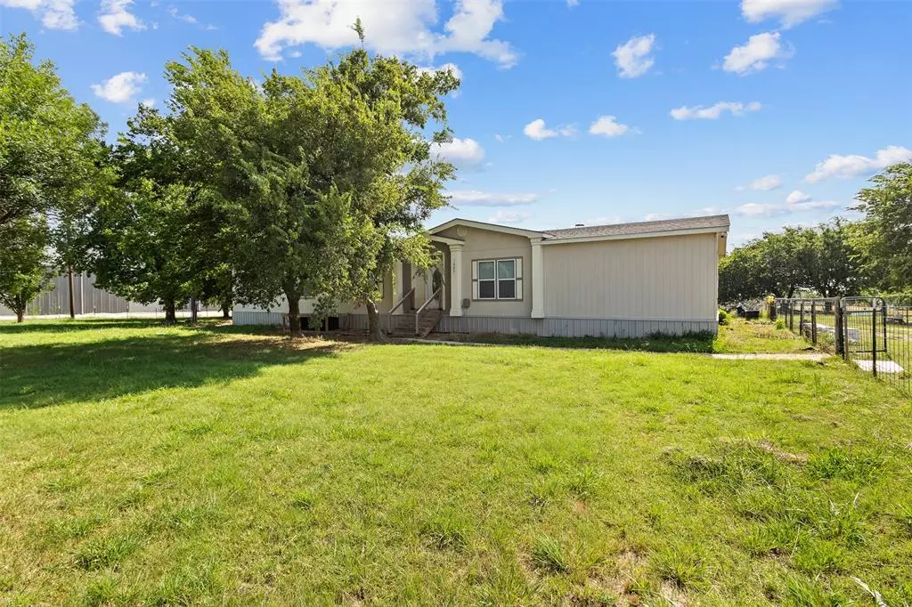 Haslet, TX 76052,343 County Road 4841