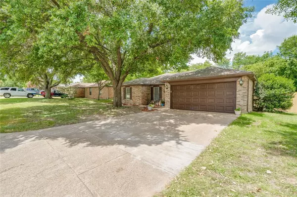Edgecliff Village, TX 76134,6516 Cliffside Drive