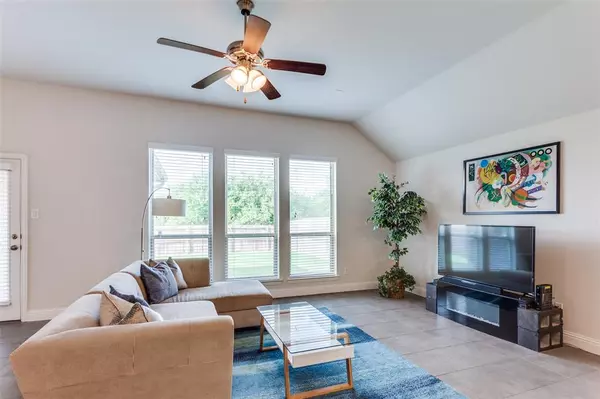Fort Worth, TX 76179,5521 Tuxbury Pond Drive