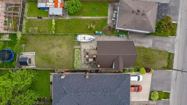 Mississauga, ON L5E 1X5,1059 Westmount AVE