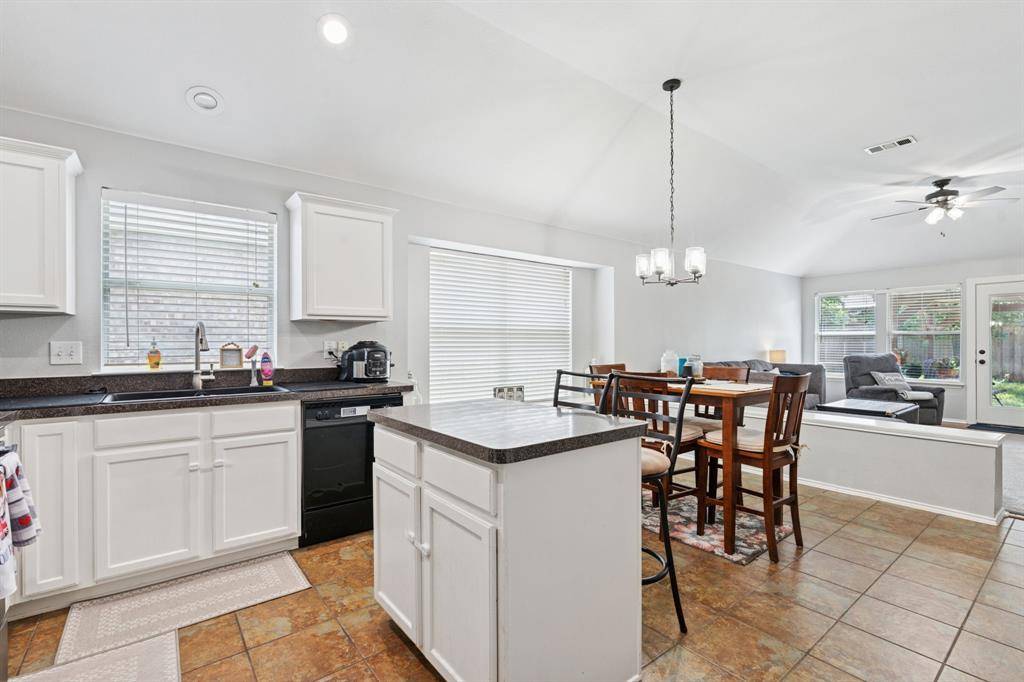 Sachse, TX 75048,6921 Lakehurst Lane