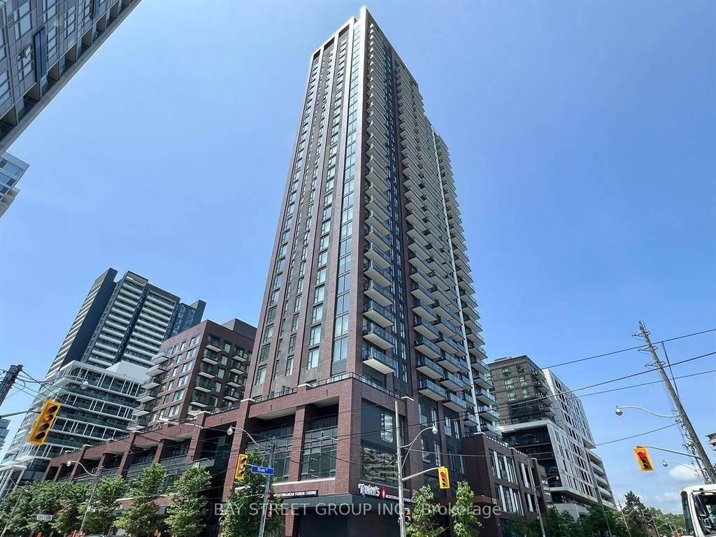 130 River ST #707, Toronto C08, ON M5A 0R8