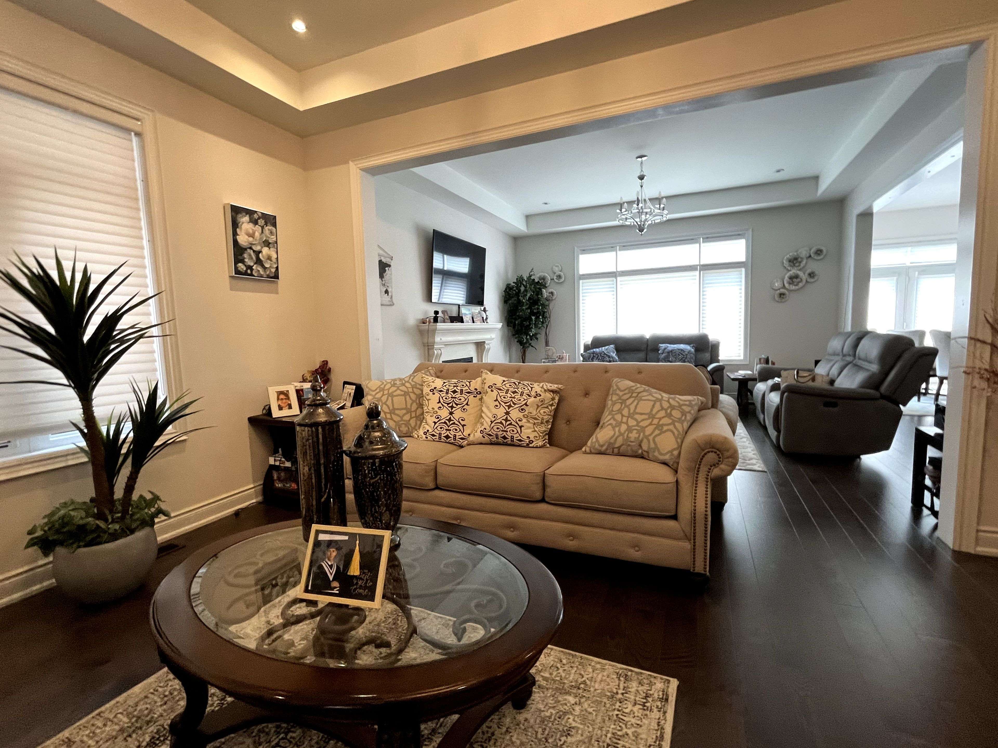 Oakville, ON L6H 7C5,3068 Post RD