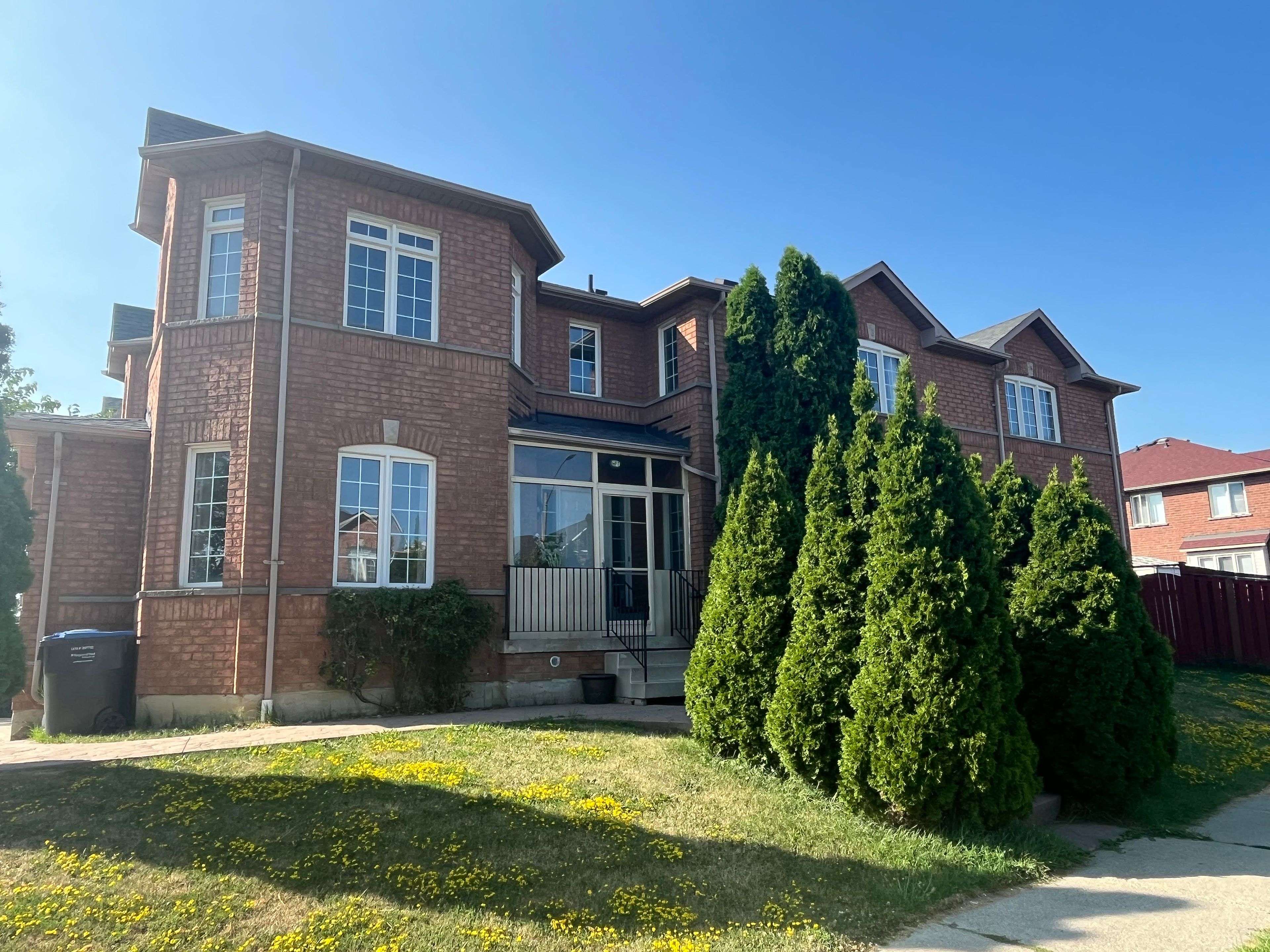 Mississauga, ON L5V 2T6,5998 Gant CRES