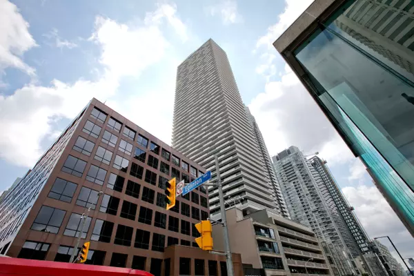 2221 Yonge ST #1905, Toronto C10, ON M4S 2B4