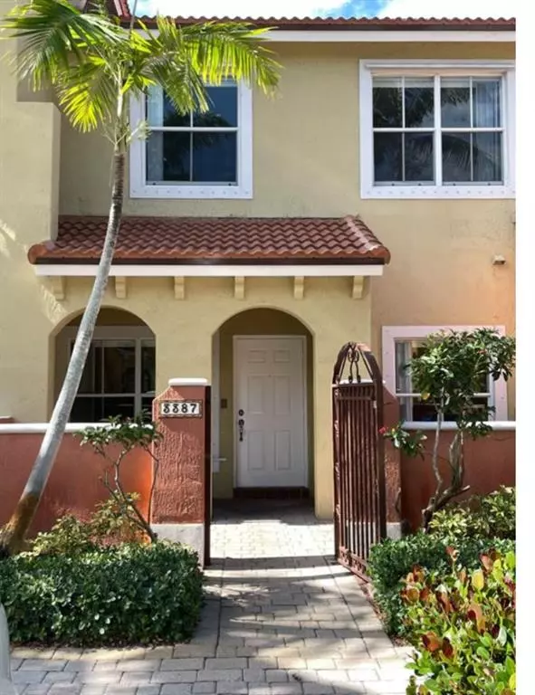 3389 Merrick Ct, Pompano Beach, FL 33063