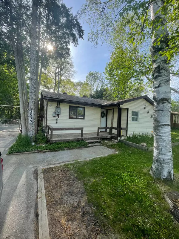 Innisfil, ON L9S 1V4,2038 St Johns RD