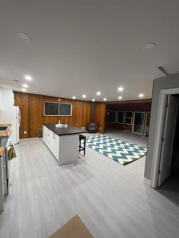 Innisfil, ON L9S 1V4,2038 St Johns RD