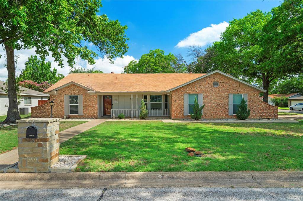 8441 Main Street, North Richland Hills, TX 76182