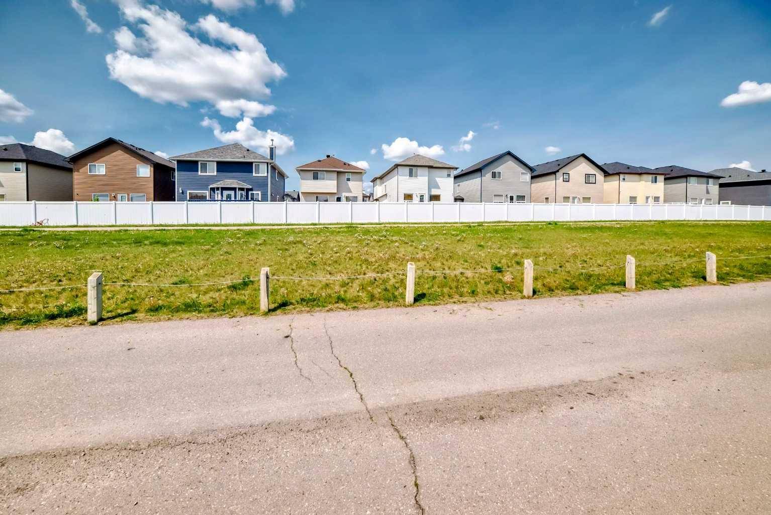 Calgary, AB T3J0R7,409 Saddlelake DR NE
