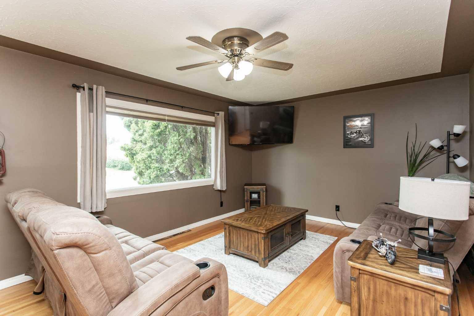 Red Deer, AB T4N 0S4,5552 35 ST