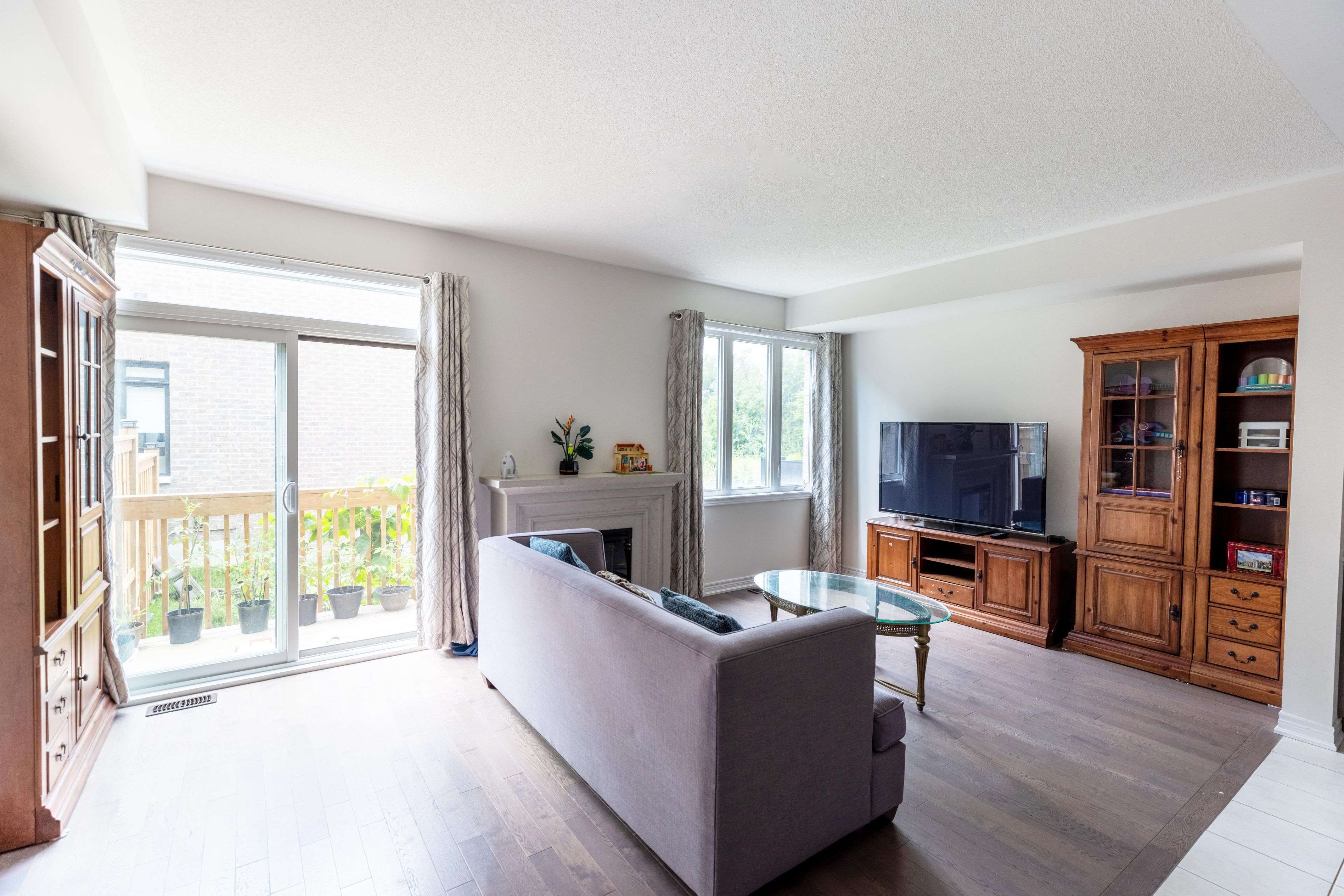 Richmond Hill, ON L4S 1N5,10 Ducharme DR