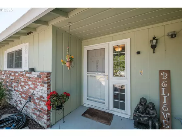 Milwaukie, OR 97267,5492 SE HILLWOOD CIR