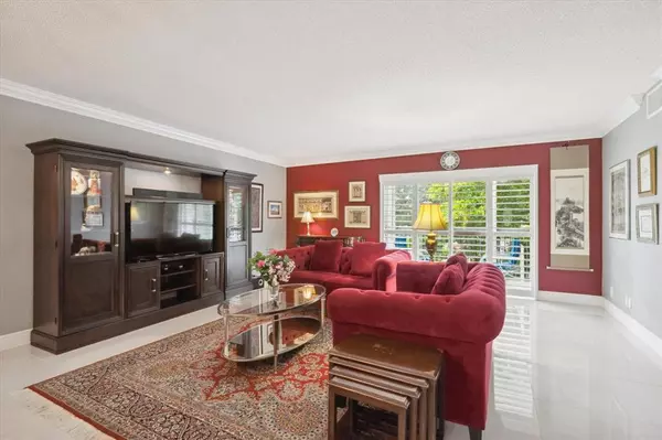 Pembroke Pines, FL 33025,111 S Hollybrook Dr #44-307