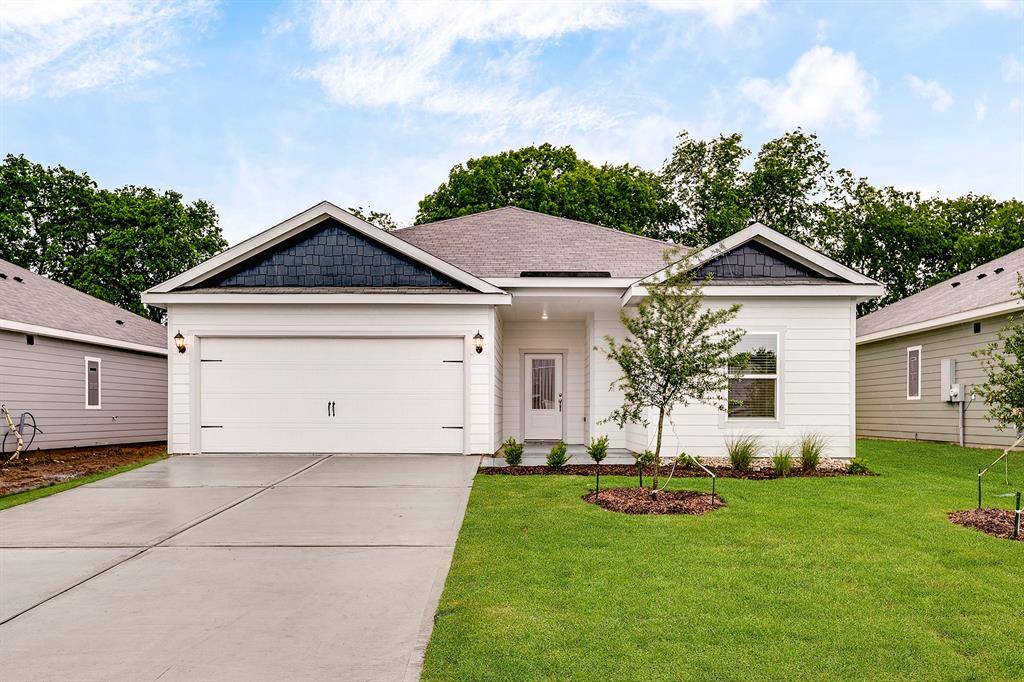 106 Southgate Drive, Terrell, TX 75160