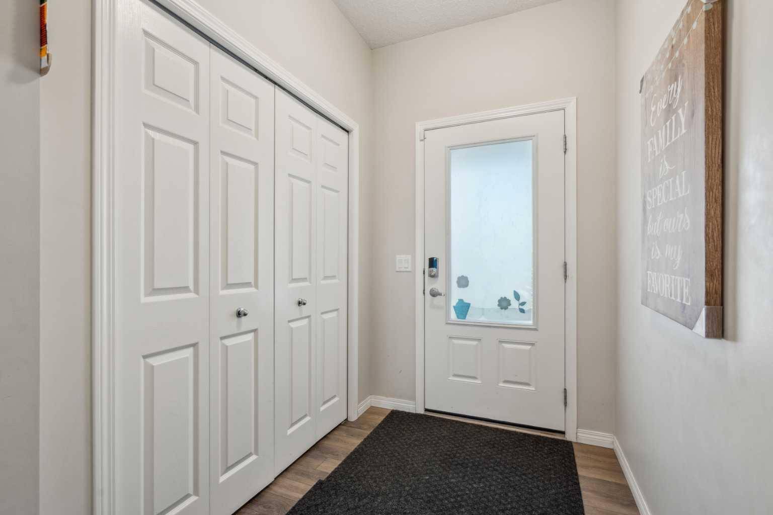 Airdrie, AB T4B 4K1,281 Hillcrest RD SW