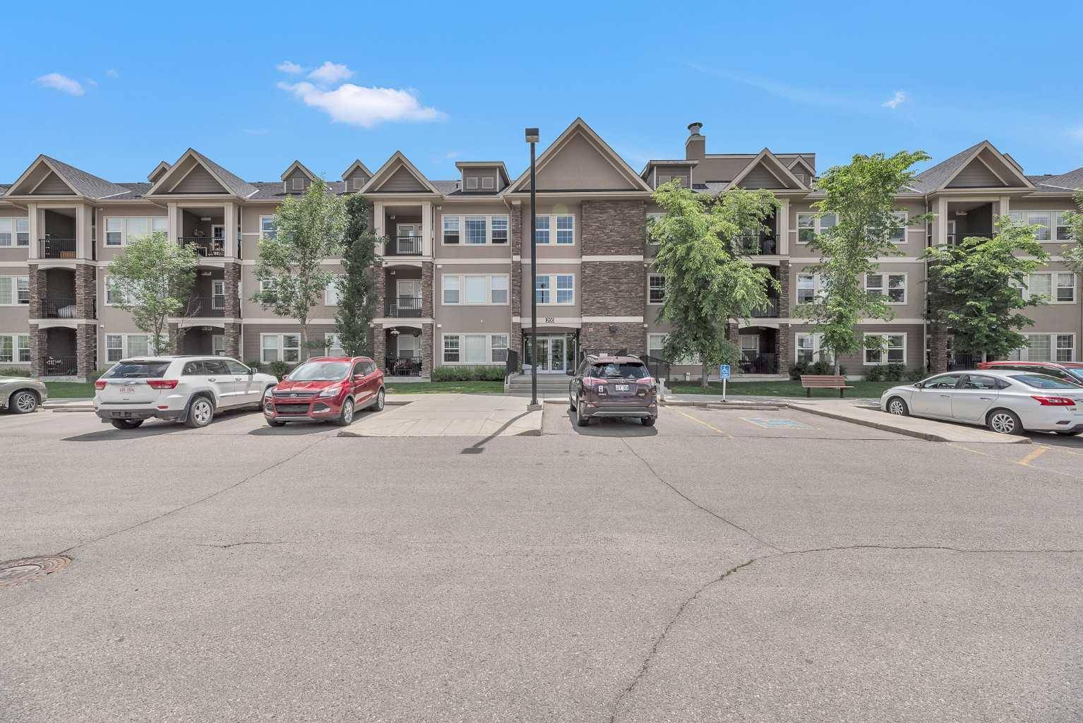 200 Cranfield Common SE #113, Calgary, AB T3M 1S2