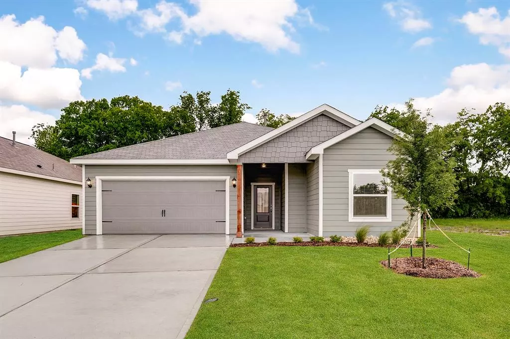 Terrell, TX 75160,210 North Island Drive