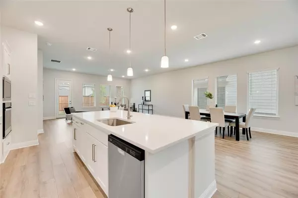 Rowlett, TX 75088,7112 Manhattan Drive