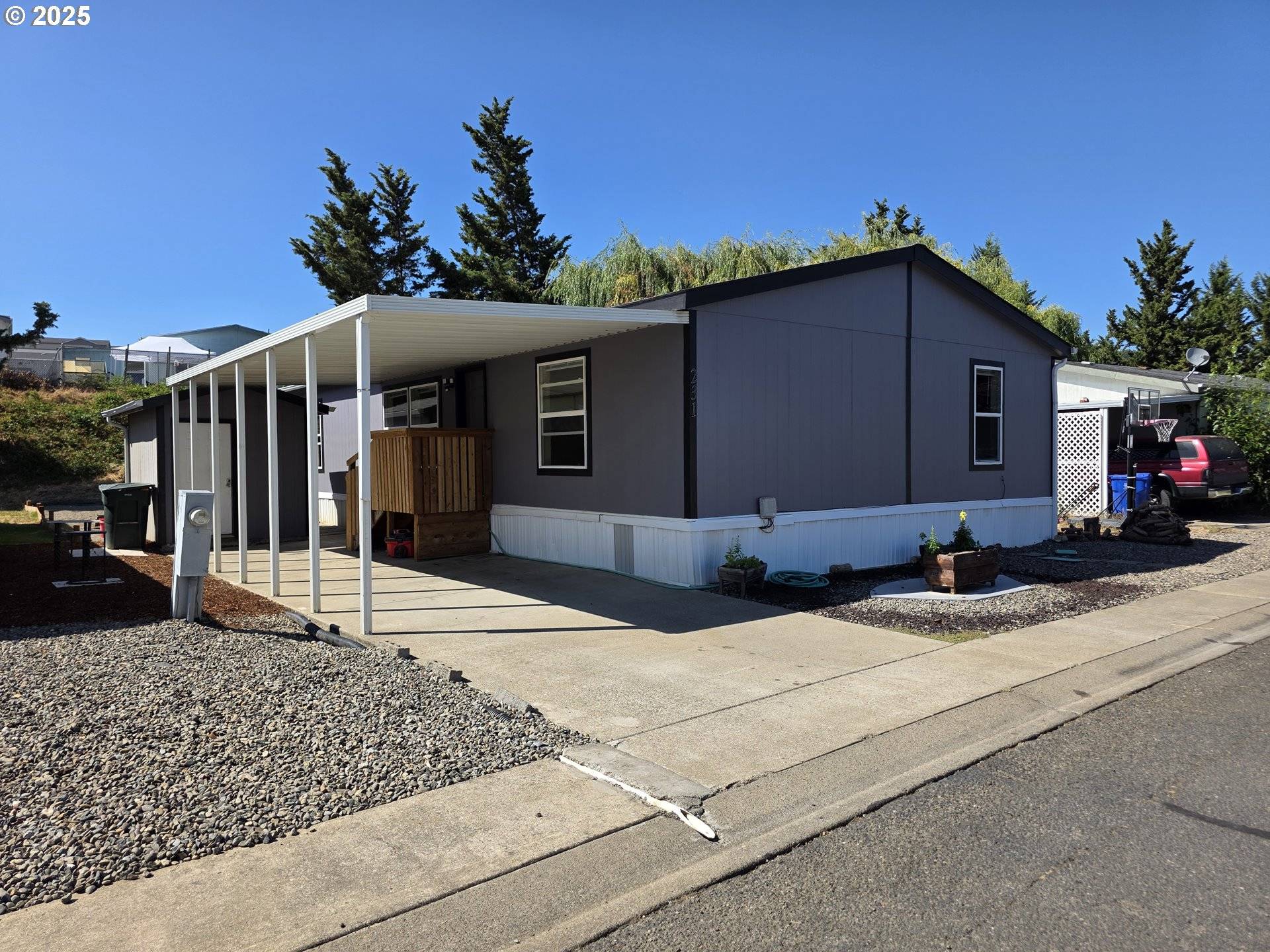 231 OWYHEE LN, Roseburg, OR 97471