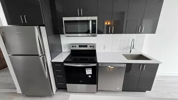 Hamilton, ON L8E 2J8,2782 Barton ST E #404