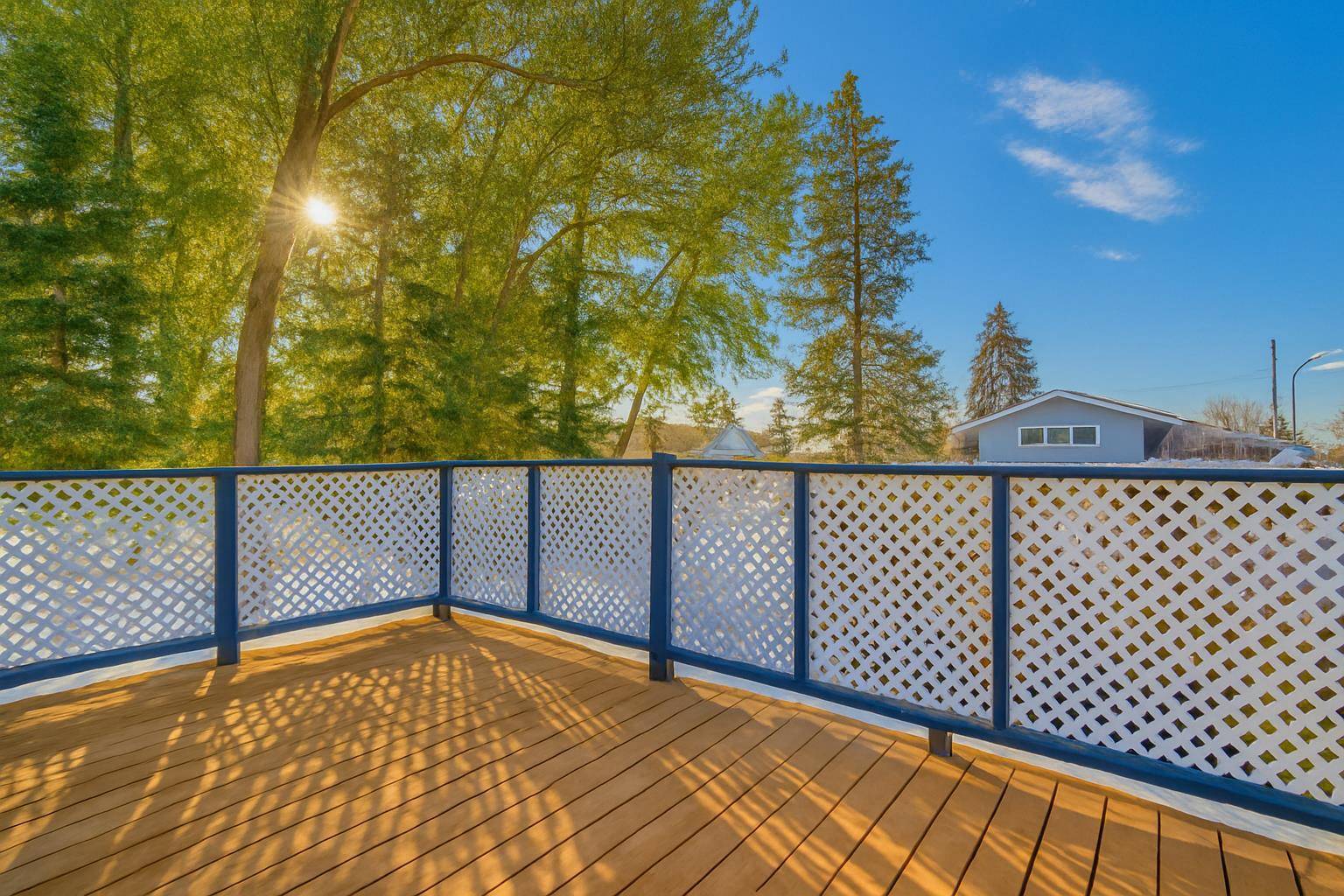 Calgary, AB T2B 2M3,4201 19 AVE SE