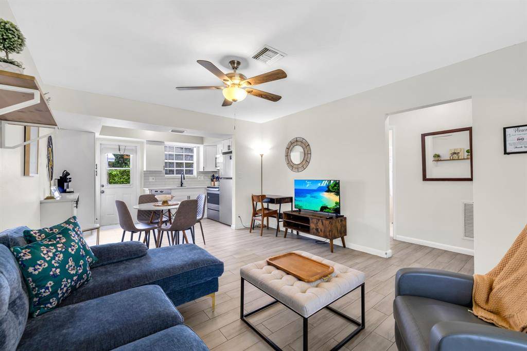 Oakland Park, FL 33334,1286 NE 45th St