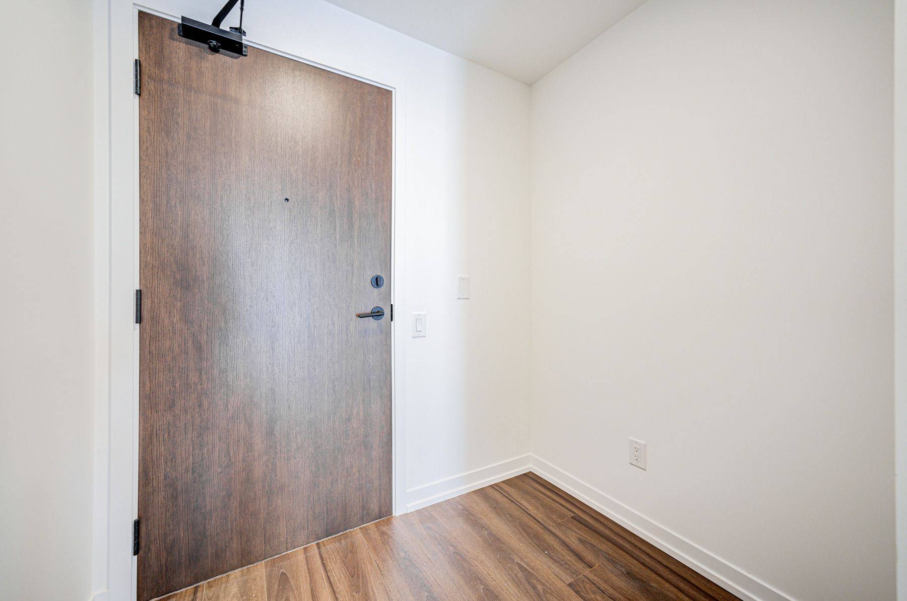 Mississauga, ON L5B 0L4,4065 Confederation Pkwy #1908