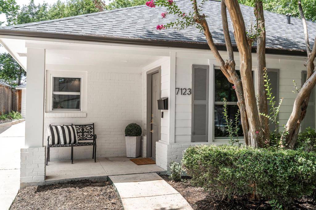 Dallas, TX 75223,7123 Vivian Avenue
