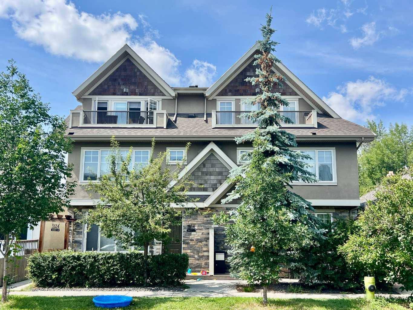 924 3 AVE NW #2, Calgary, AB T2N 0J6