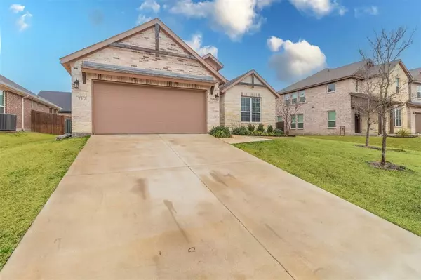 Ennis, TX 75119,717 Woodcrest Drive