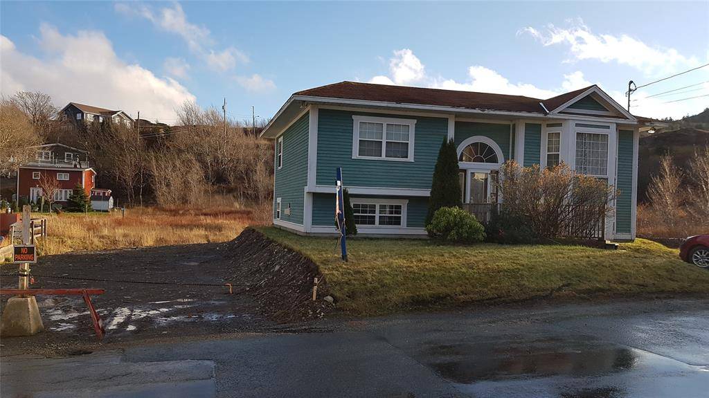 2 Barrows Road, St. John's, NL A1A 1G8
