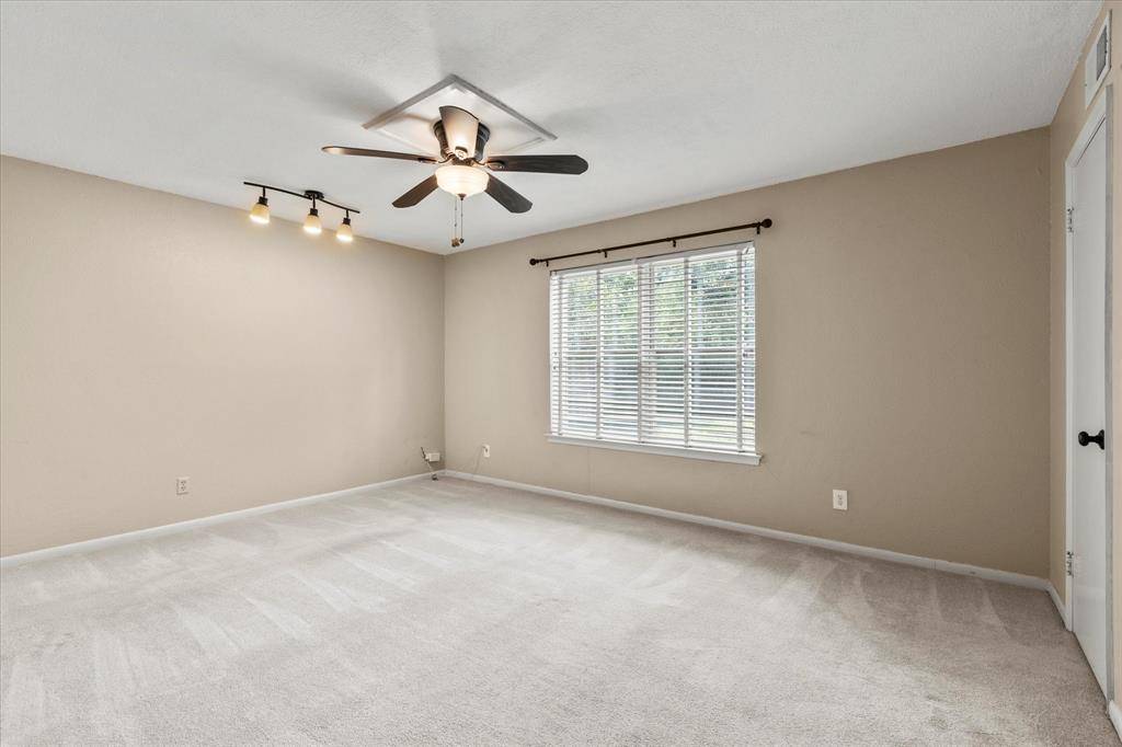 Irving, TX 75061,1004 Sleepy Hollow Drive N