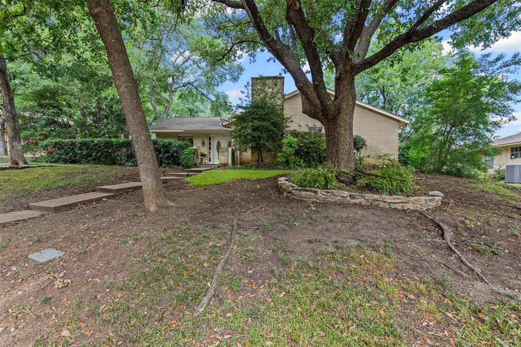 Irving, TX 75062,3221 Salinas Court